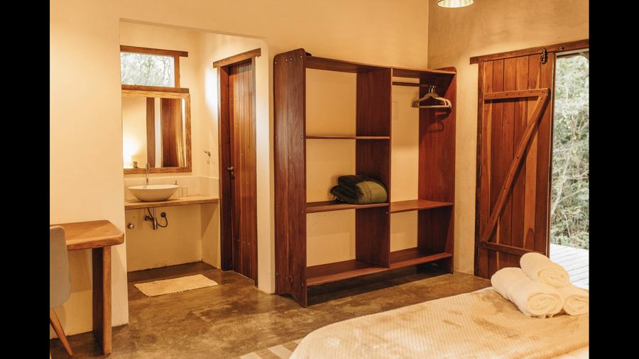 Twin suite